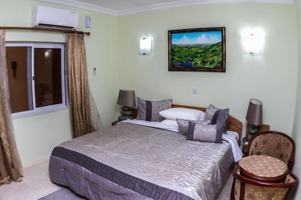Alma House Hotel Acra Exterior foto